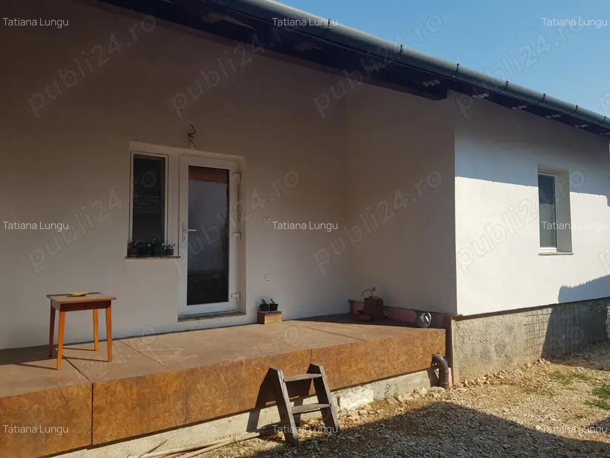 Proprietar vanzare casa 2 nivele renovata linga Stei, 200mp+beci 20m+ sura 90mp+ curte+teren 4 ari - 4