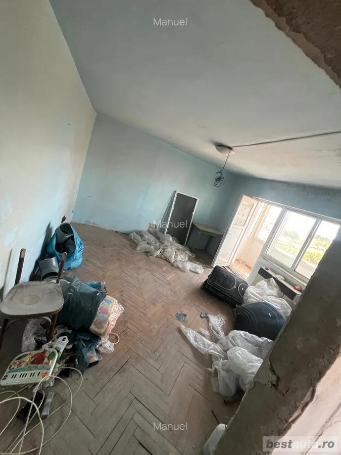 Vand apartament 3 camere zona garii - 1