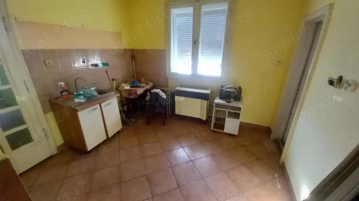Casa 2 camere, zona Burdea, singur in curte - 7