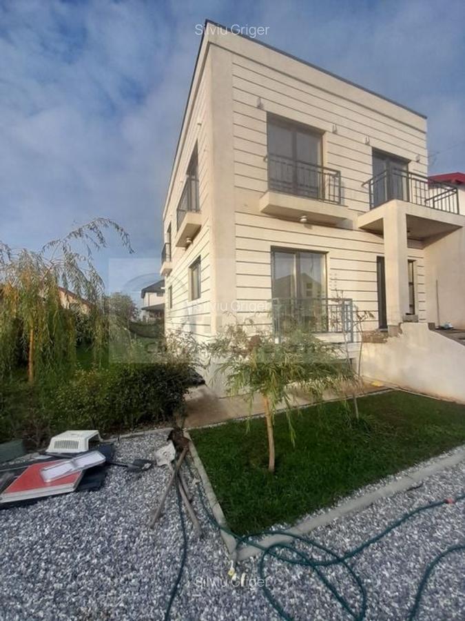 Vila D+P+1E Hlincea, 5 camere, 160 mp utili, teren 606 mp - 250.000 EUR - 2