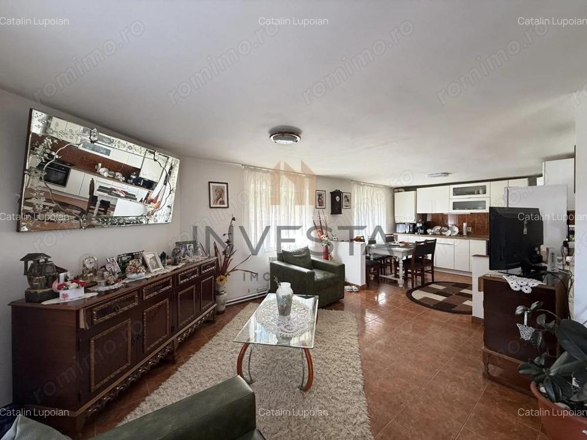 De vanzare Casa individuala 180 mp utili, teren 1080 mp cu front 24 - 2