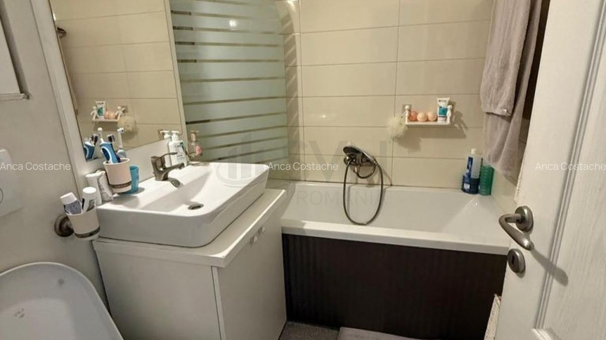 Apartament cu 3 camere decomandat în Calea Victoriei - 13