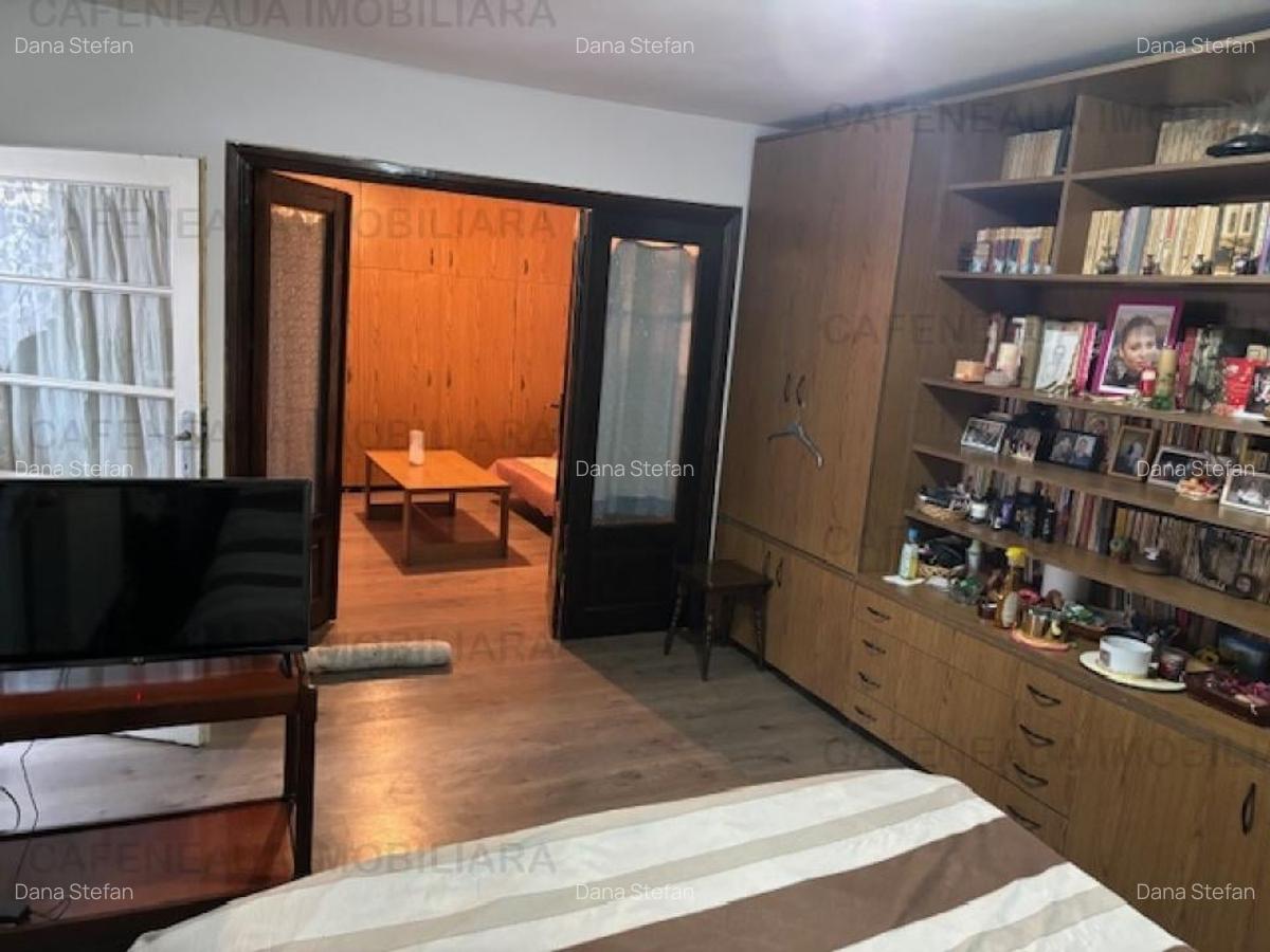 Casă cu 4 camere în Bucureștii Noi - 2