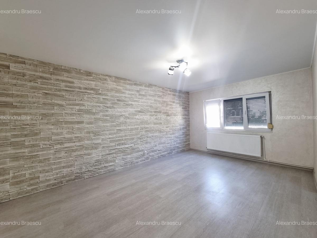Apartament renovat complet Piata Centrala "Starea Civila" etaj 2 LIBER - 1