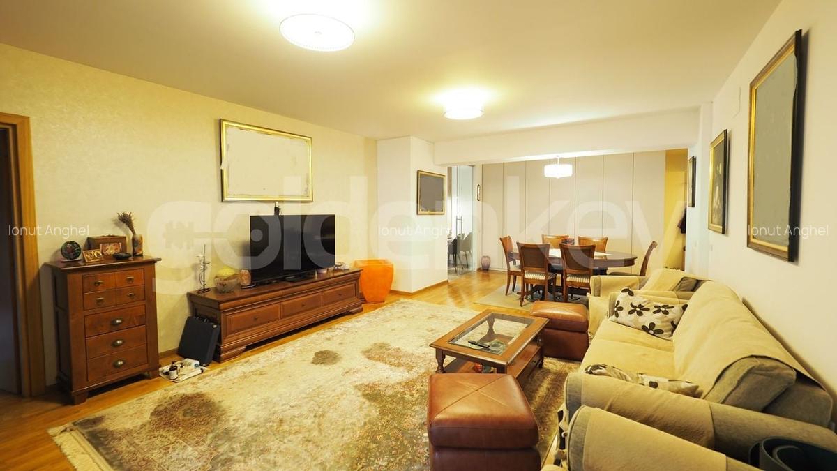 Apartament spatios cu 3 camere | vedere libera | terasa 25mp - 1