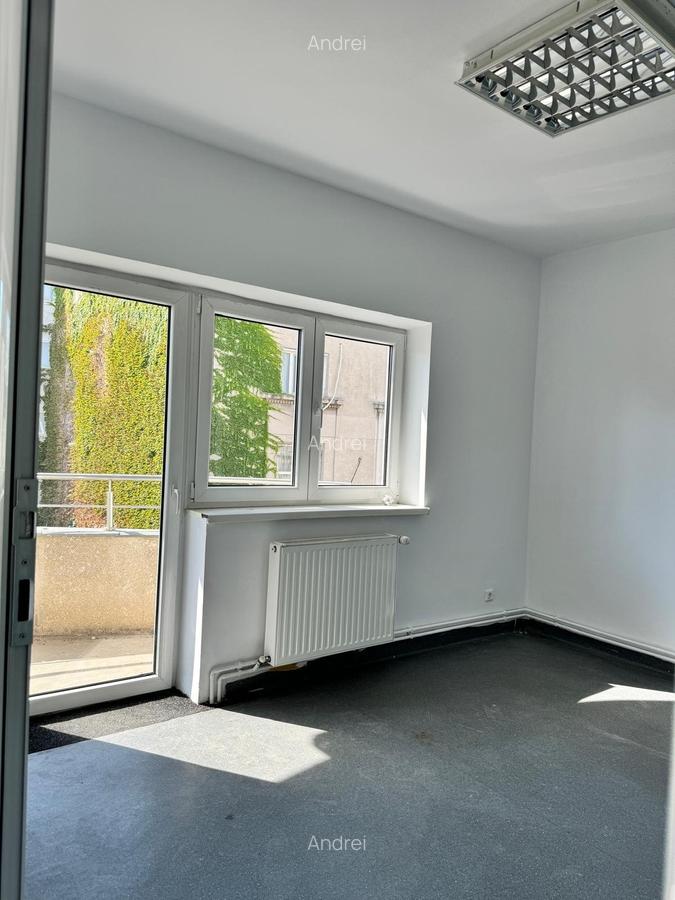 Apartament duplex  8 camere , cu garaj si boxa - 12