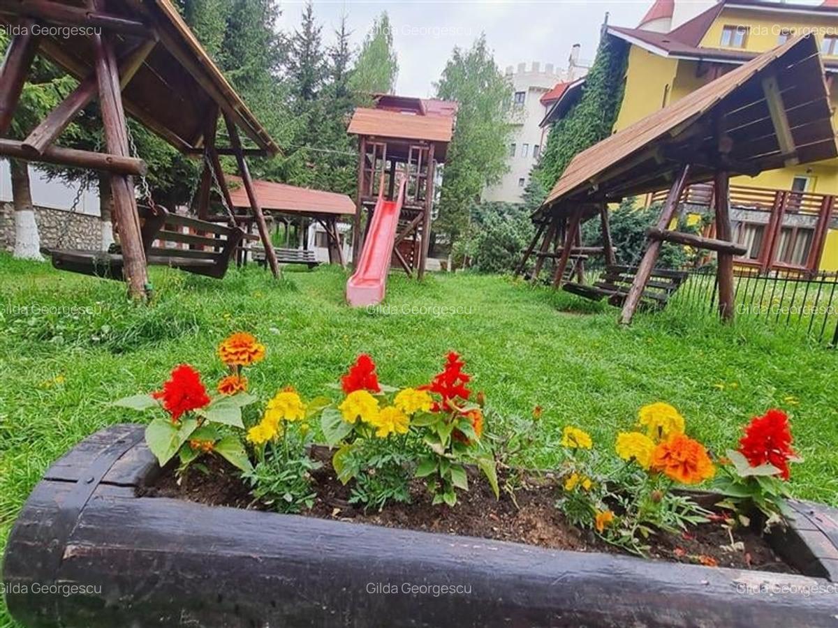 Tur LIVE! Refugiu in ambientul special al statiunii Poiana Brasov - 43