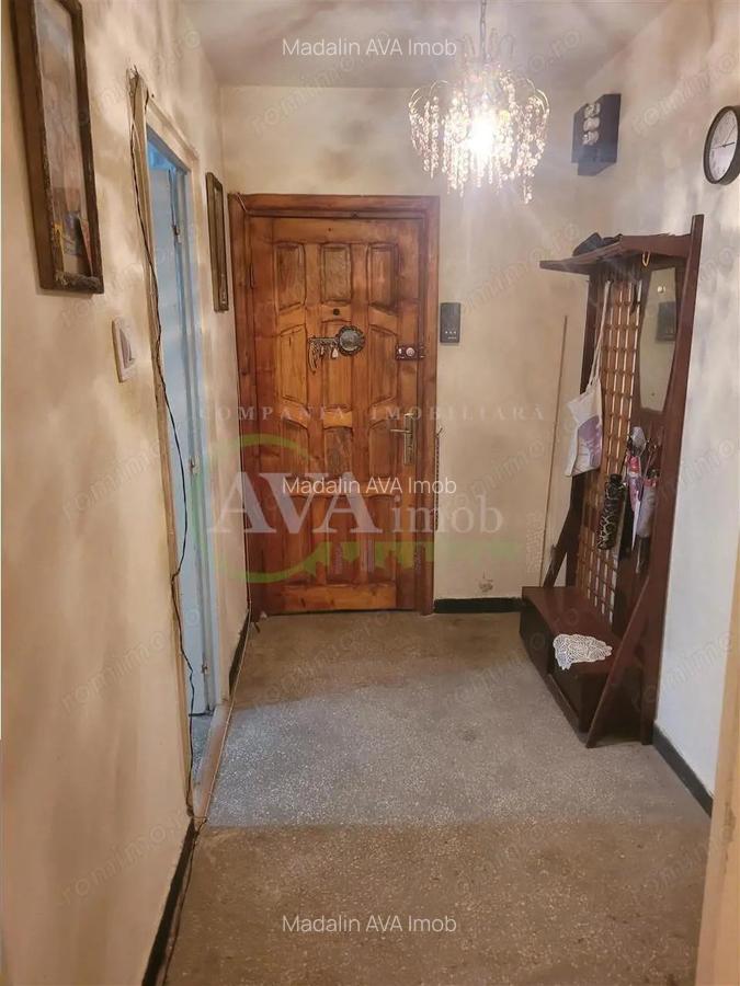 Apartament 3 camere decomandat zona Nord - 10