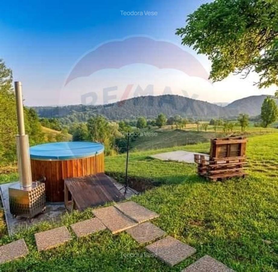 Casa de vanzare zona Bratca, 5 camere, 12 375 teren - 3