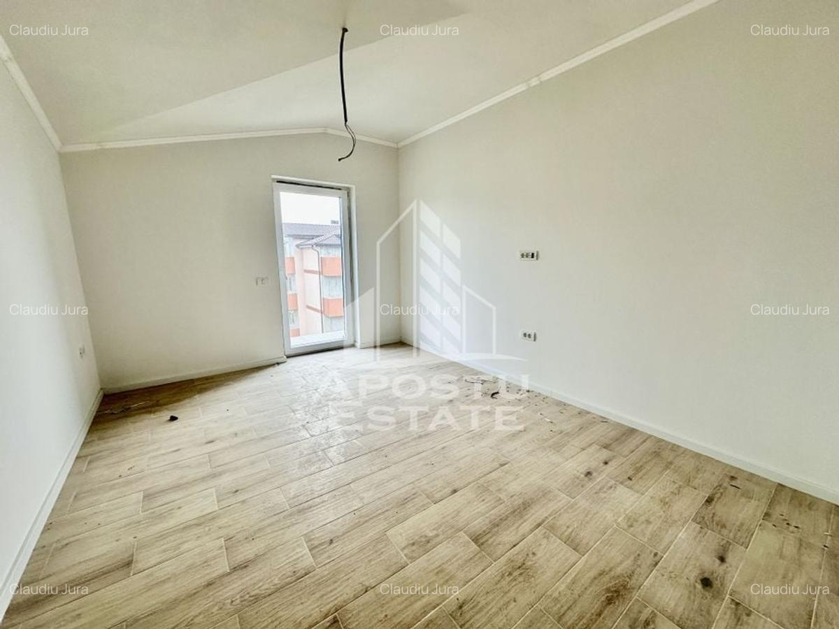 Apartament cu 4 camere, terasa de 30 mp, zona Planetelor din Giroc - 5