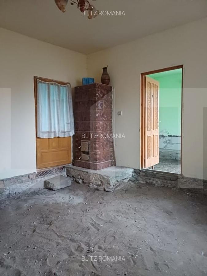 Casa dubla in comuna Hatuica, chiar in vecinatatea bailor termale. - 5