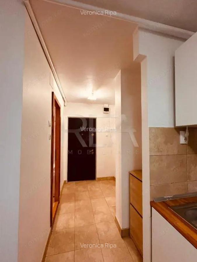 Garsoniera 40 mp, 1/8 -13 Septembrie - 4