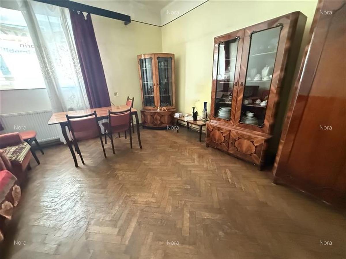 Casa cu 2 intrari pretabila regim hotelier sau  locuit - 4
