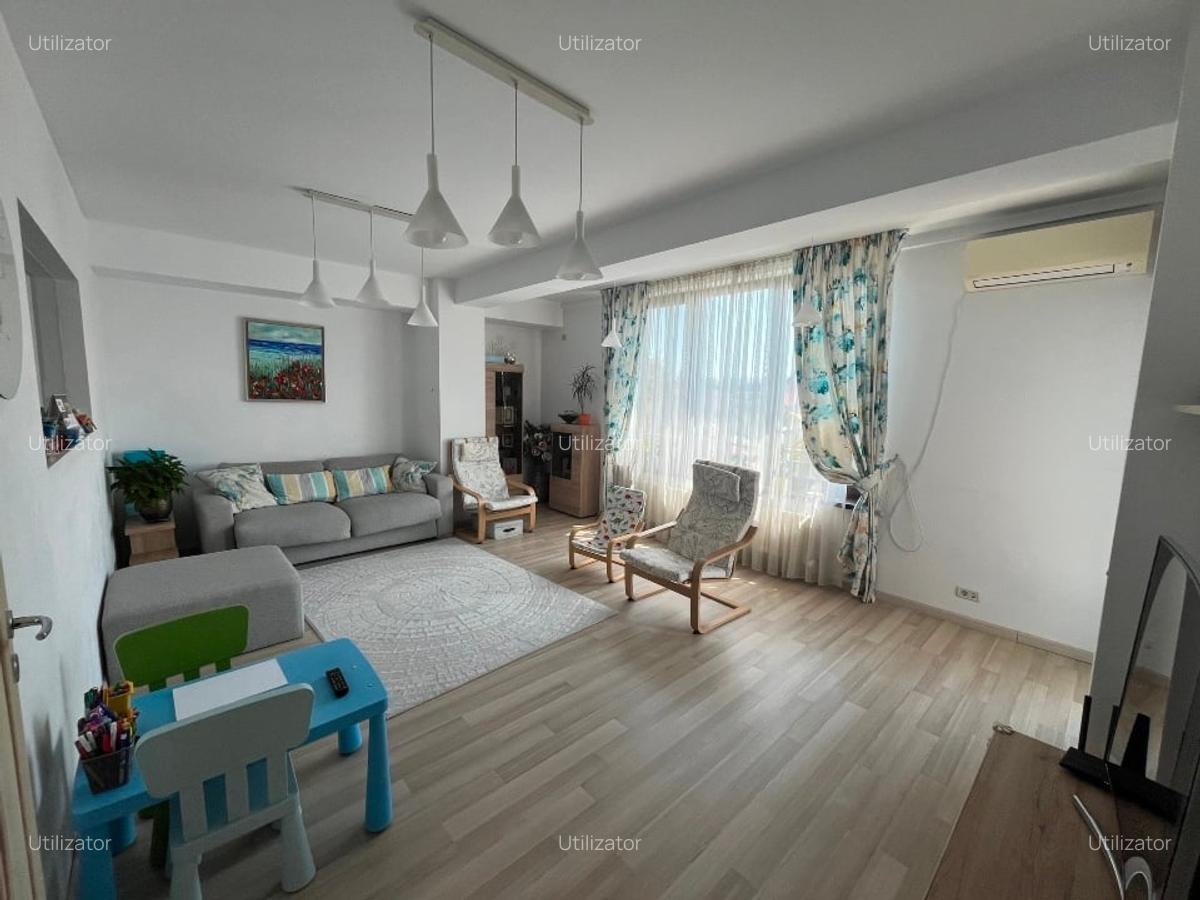 Apartament 3 camere, 93 mp, Damaroaia - 1