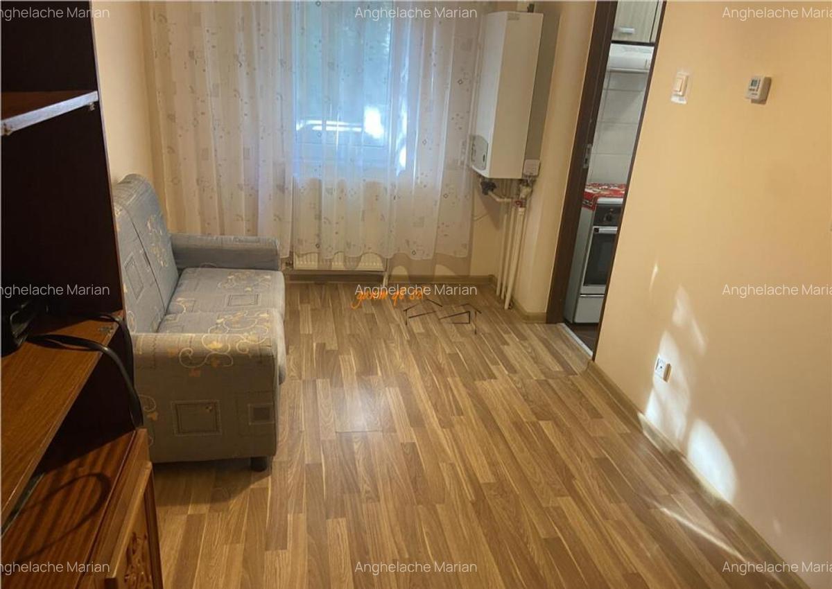 Apartament 2 camere , zona cartier Sud , decomandat , 54 mp - 2