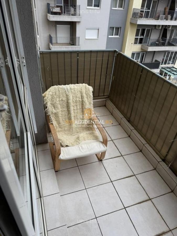 Titan 3 minute metrou bloc nou parcare - 11