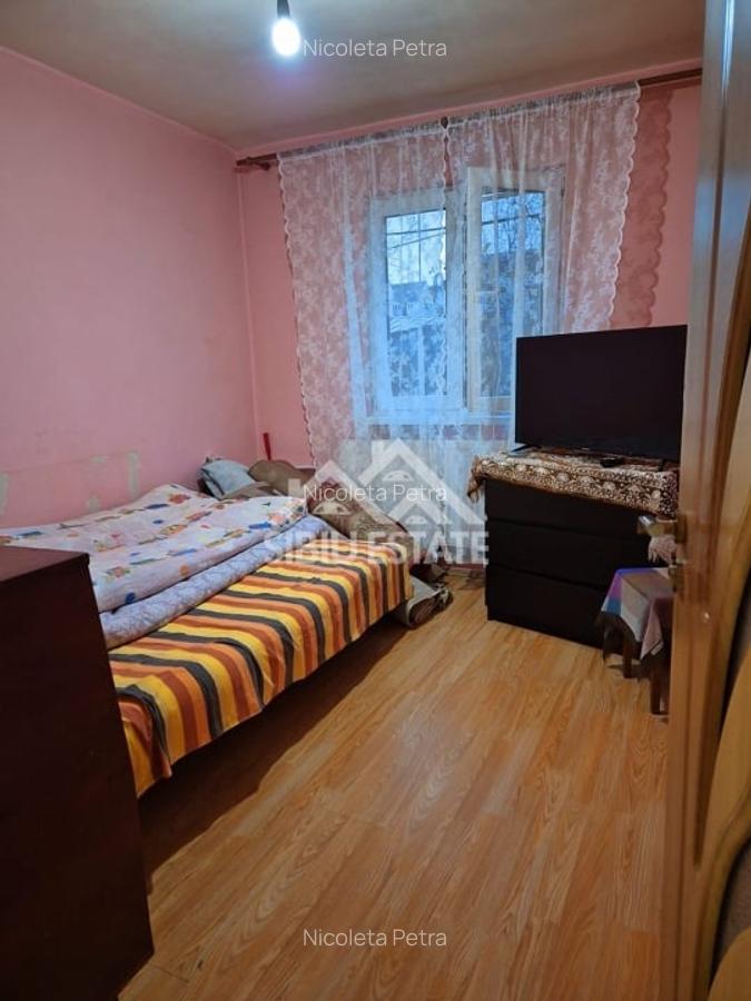Apartament de vanzare semidecomandat cu 2 camere- Sibiu - 4