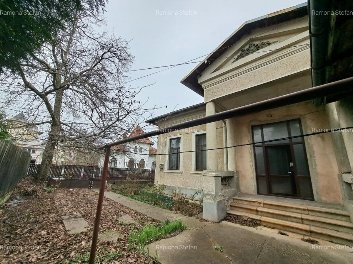 Casă individuală cu 2 camere în Central - 1