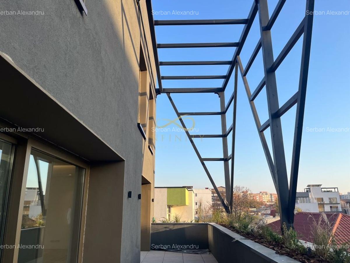 Triplex | 4 camere | 302 mp | Dacia  | 3 Parcari | NZeb - 8