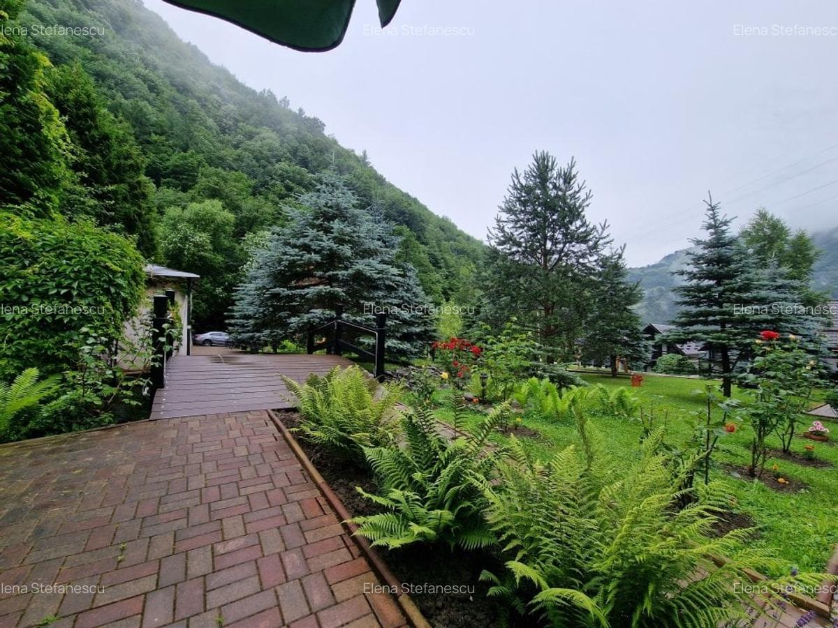 Complex Turistic - 900 mp utili - teren 3000 mp - Piscina - zona turistica - 4