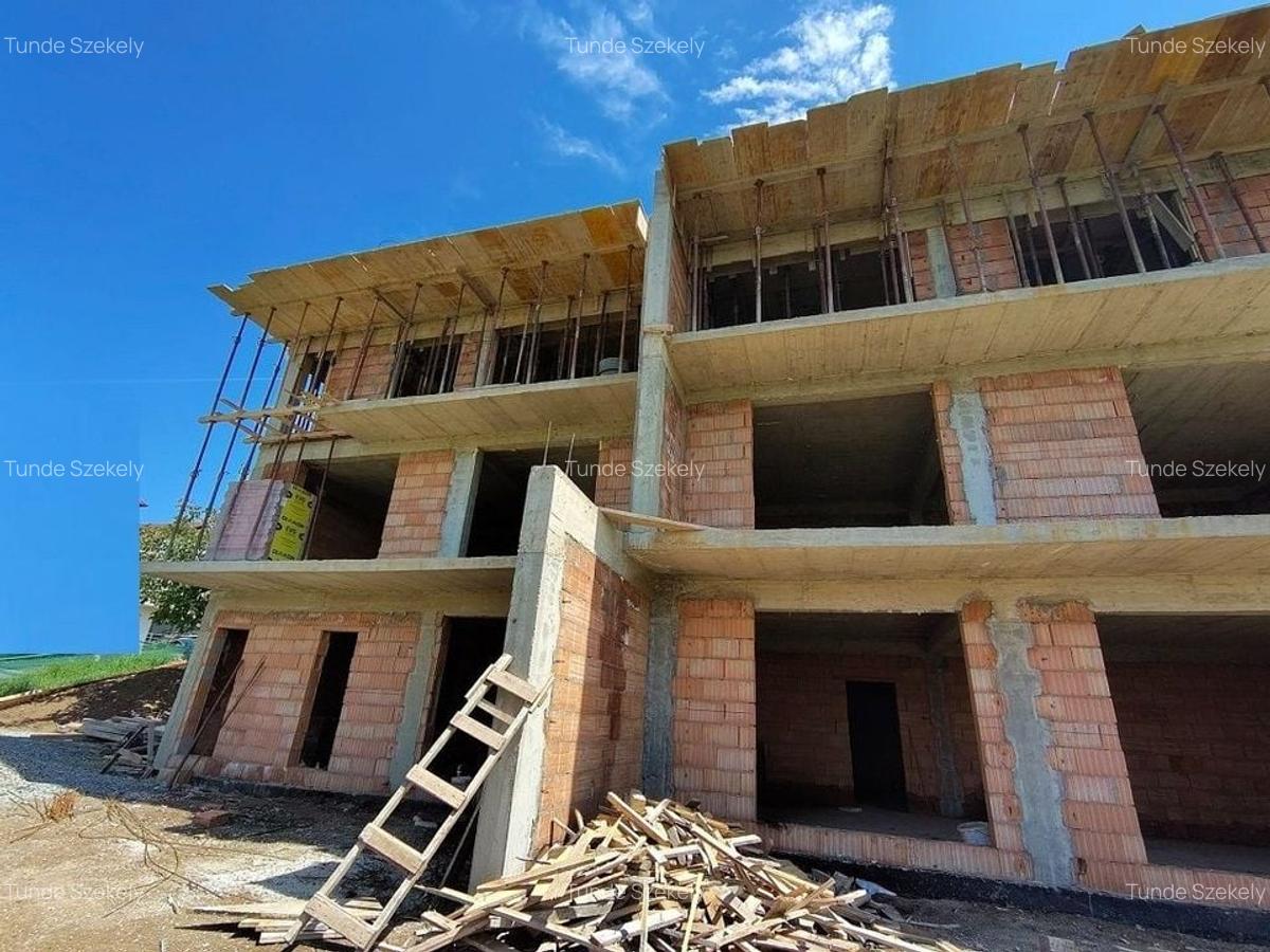 Casă cu 5 camere în Europa - 12