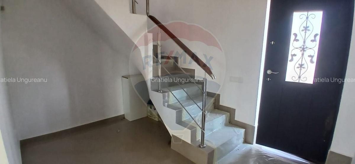 Casa individuala de vanzare cu 5 camere in Corbeanca - 12