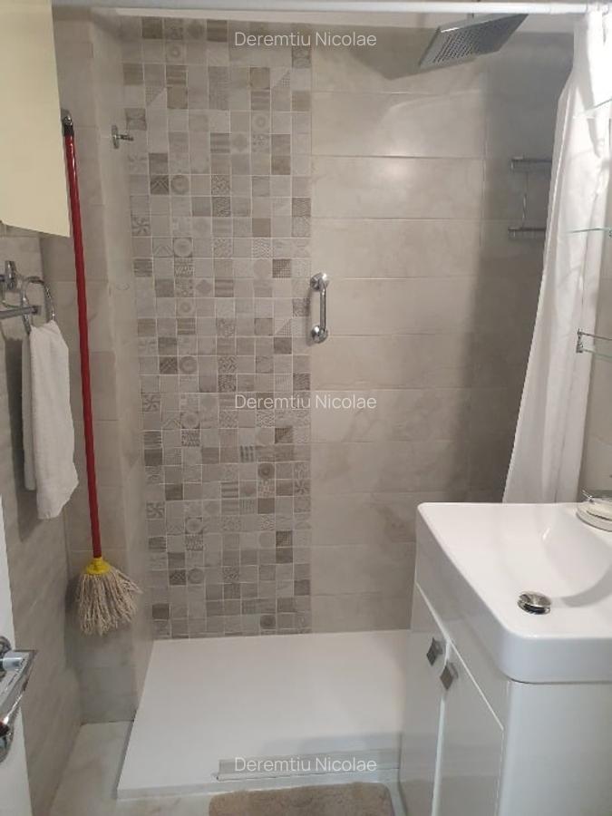 Apartament de 3 camere - Sinaia, zona centrala - 12