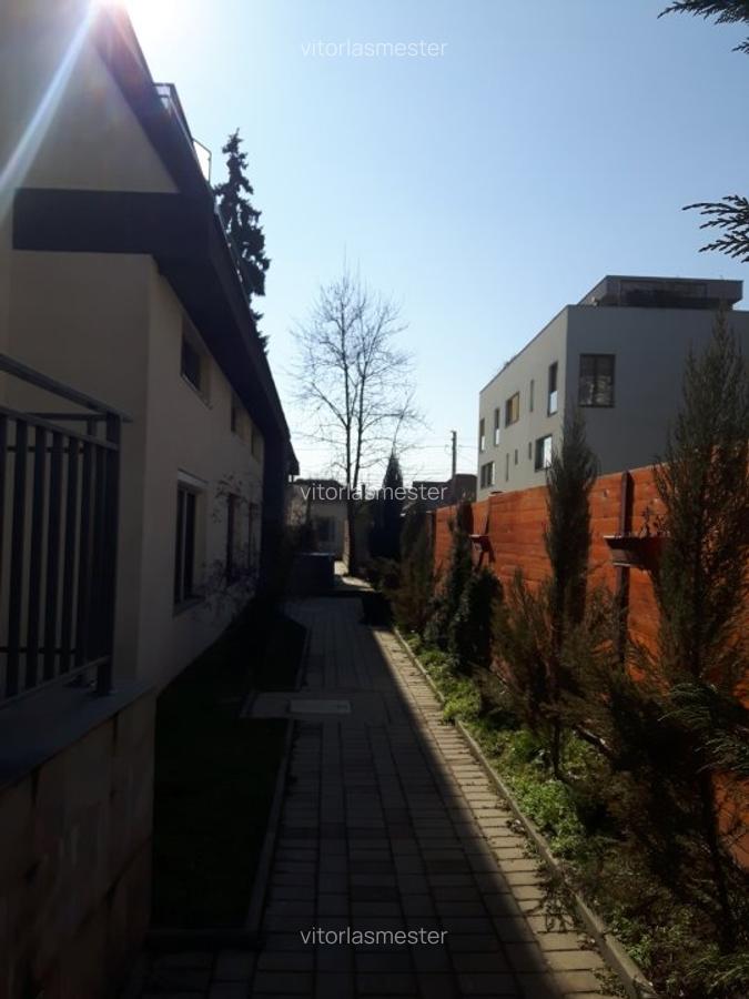 Apartament de vanzare cu gradina - 1