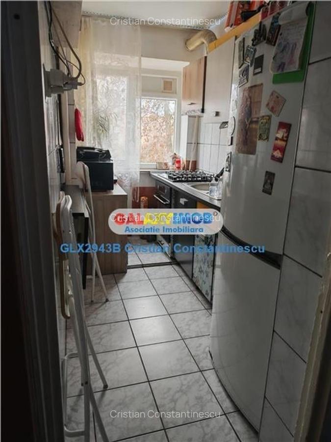 Apartament 3 camere,renovat, Piata Resita, sect 4 - 9