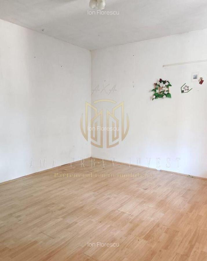 Casa singur curte Eroii Revolu?iei - 10
