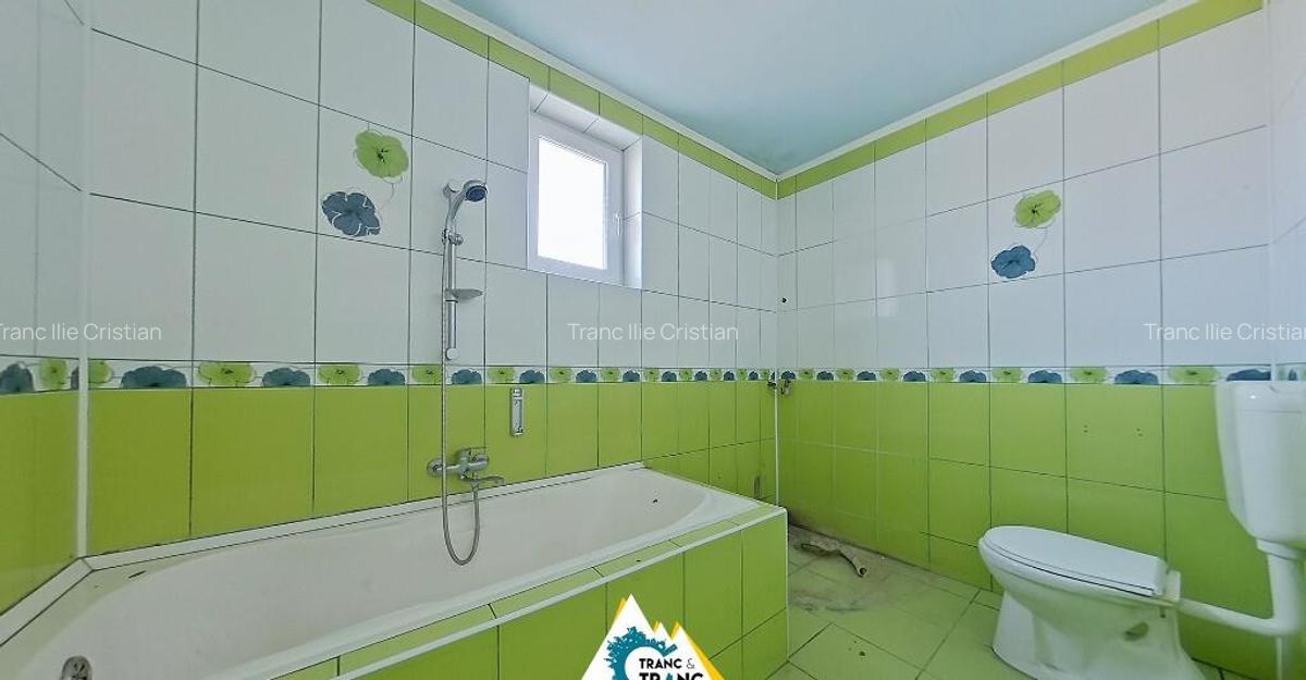 Casa de renovat cu 3 camere cu teren generos in Zadareni - 8