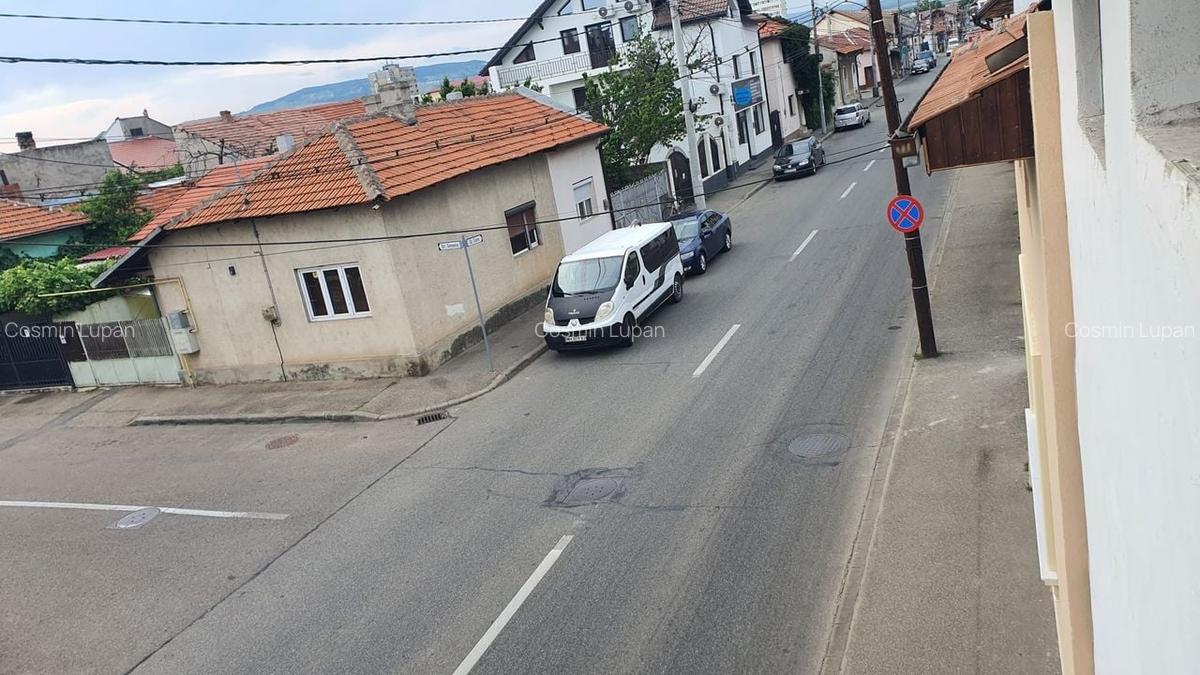 Casă duplex 5 camere/ Spatiu Comercial - 2
