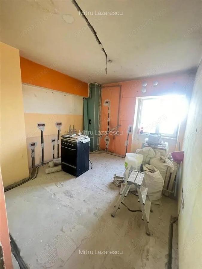 4 cam Dorobantilor 85 mp in curs de amenajare - 9