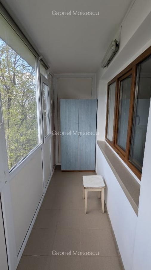Apartament cu 4 camere decomandat în Lujerului - 12