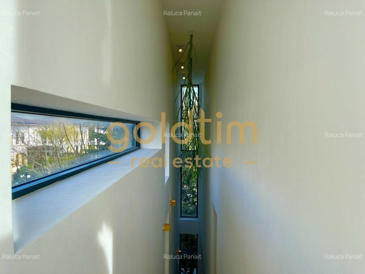 SUPERB/ ESQUISITE DESIGN/ GARDEN/ PARKINGS/ IANCU NICOLAE - 73