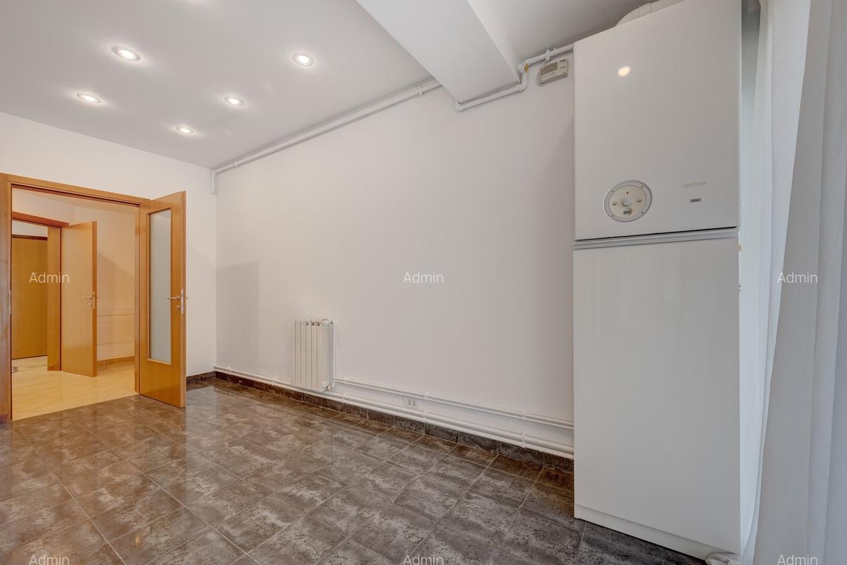 Malul lacului Bordei,Cartier Primaverii,apartament 4 cam (190mp utili) - 18 Malul lacului Bordei,Cartier Primaverii,apartament 4 cam (190mp utili) - 18