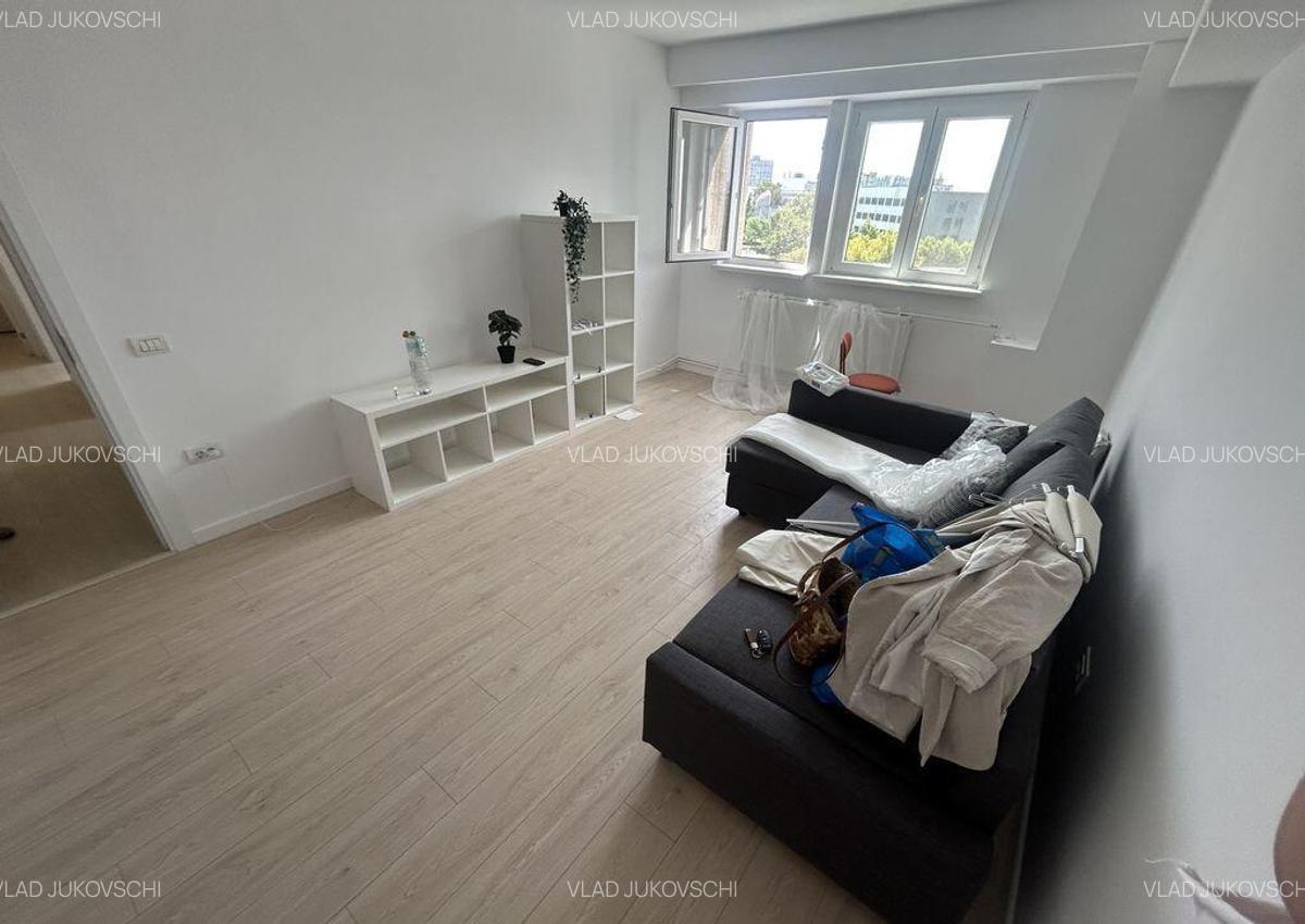 Apartament 2 camere zona Trocadero - 2