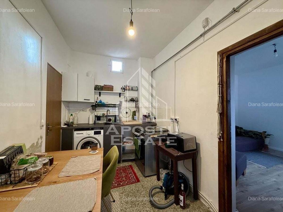 Casa la curte comuna, 180mp teren, zona Balcescu - Universitatii - 9 Casa la curte comuna, 180mp teren, zona Balcescu - Universitatii - 9