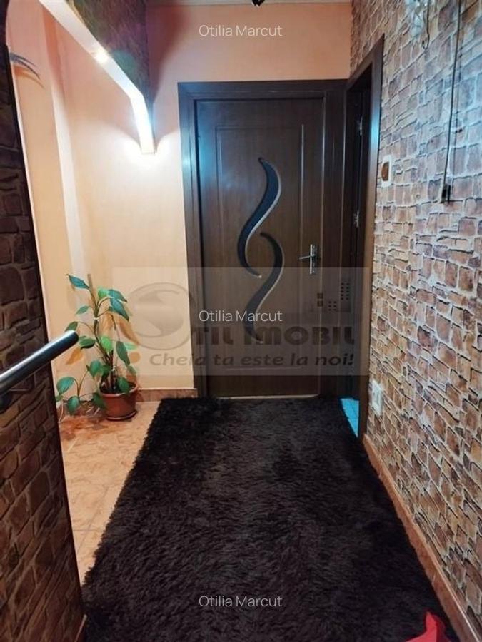 2 CAM PODU ROS PALAS CANTEMIR FARA RISC ETAJ INTERMEDIAR - 16 2 CAM PODU ROS PALAS CANTEMIR FARA RISC ETAJ INTERMEDIAR - 16