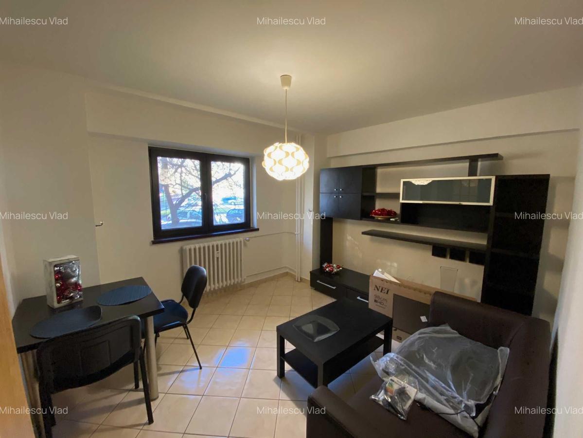 Apartament cu 2 camere decomandat în 13 Septembrie - 10
