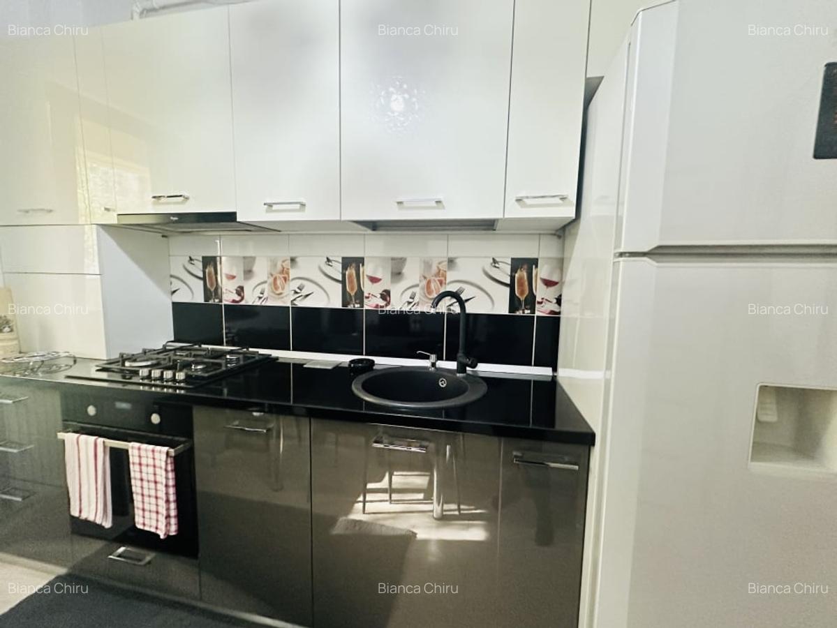 Apartament superb 2 camere cu loc de parcare inclus in pret Strada Rezervelor - 11