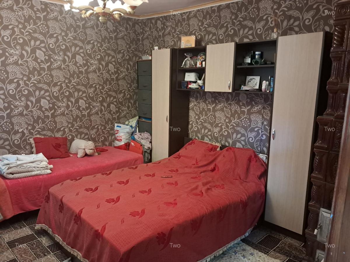 Exclusiv ! Casa 4 camere - Km.5 - 110.000 euro (Cod E2) - 4