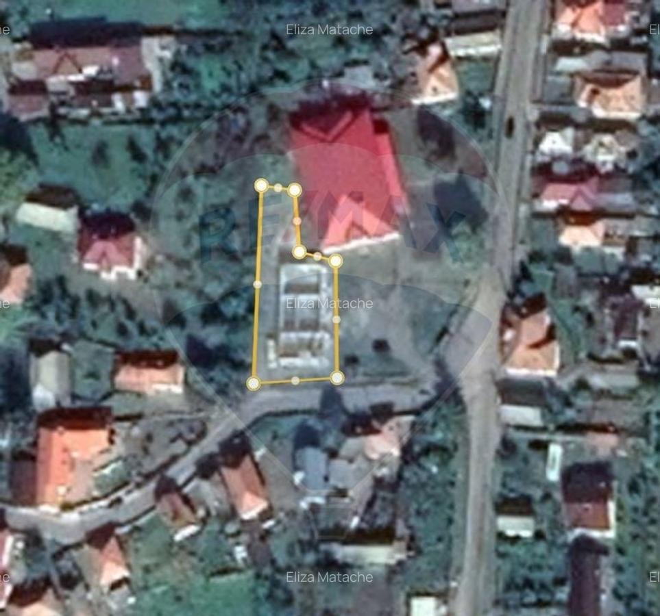 Teren si constructie spre vanzare - 1