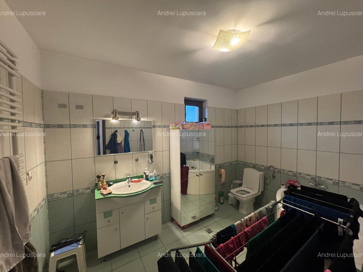 Casă de vanzare 4 camere 226 mp utili 500 mp teren Metrou Pacii - 9