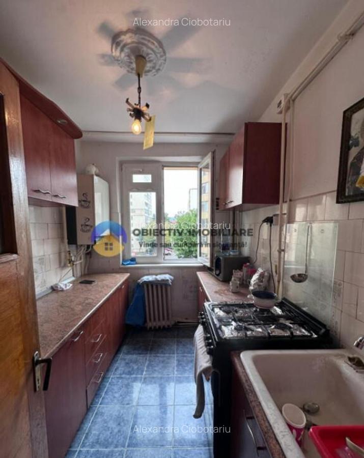 Apartament de vanzare 3 camere | Cartier Darmane?ti - 11