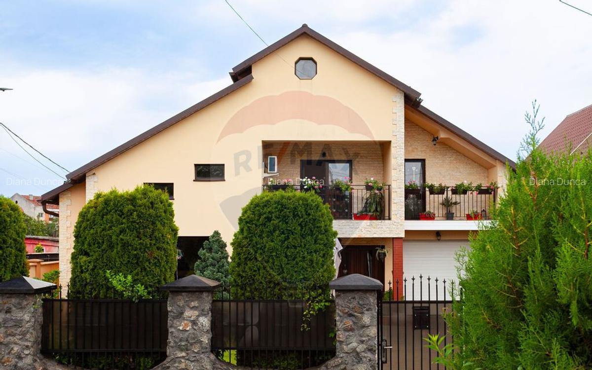 Casa primitoare de vanzare in localitatea Lipova - 2