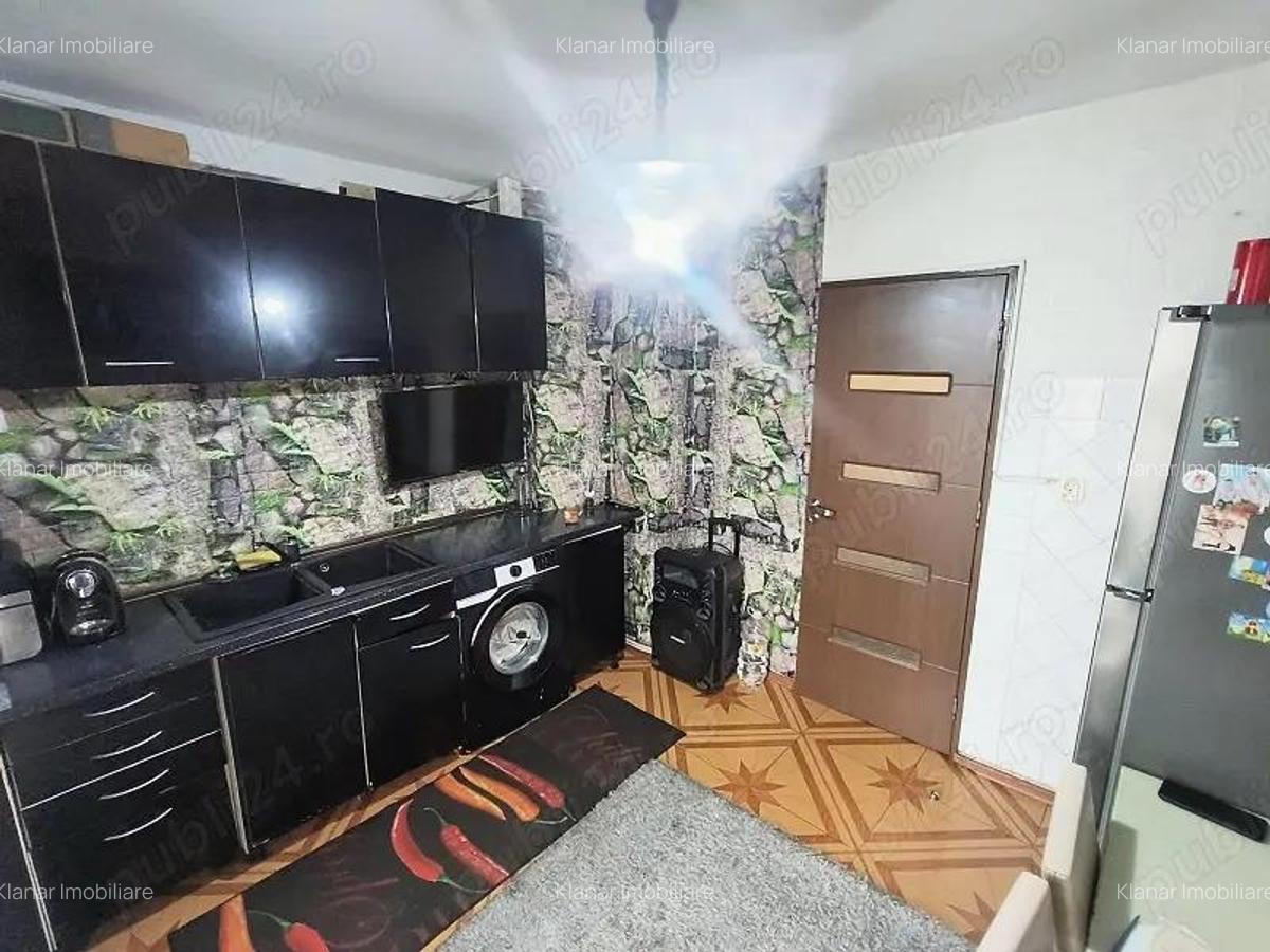 Apartament 4 camere de vanzare in Curtea de Arges zona Confectii - 2