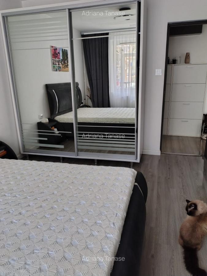 Apartament cu 3 camere decomandat în Astra - 9