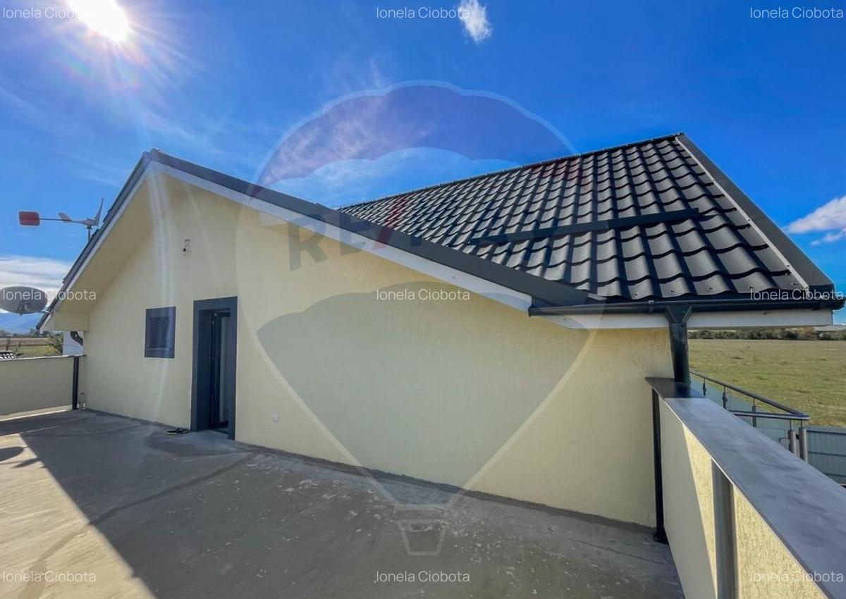 Casa / Vila de vanzare Sanpetru, jude?ul Bra?ov - 17