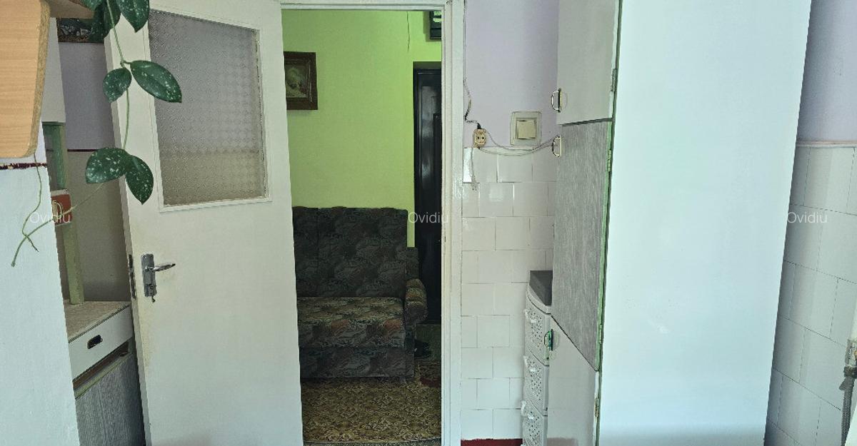 Vand apartament cu o camera in Deva, decomandat, Scarisoara, etaj 1 - 12